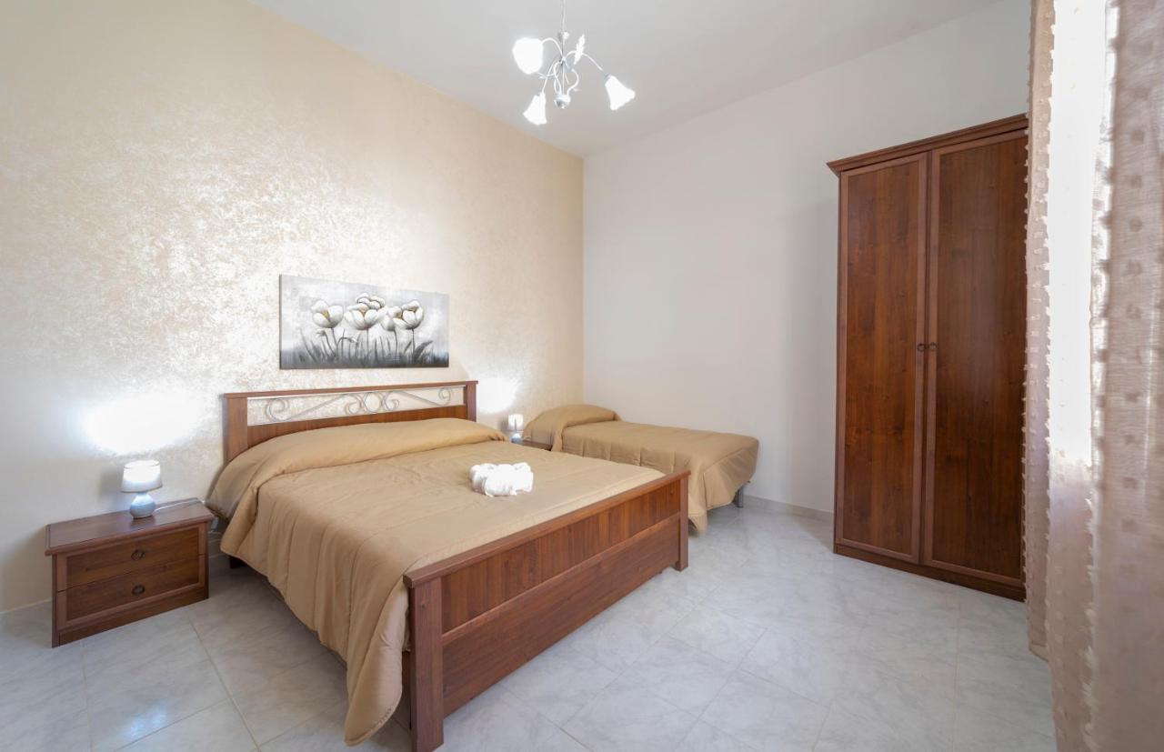 Vavillava Appartamenti In Centro Marsala Exterior photo